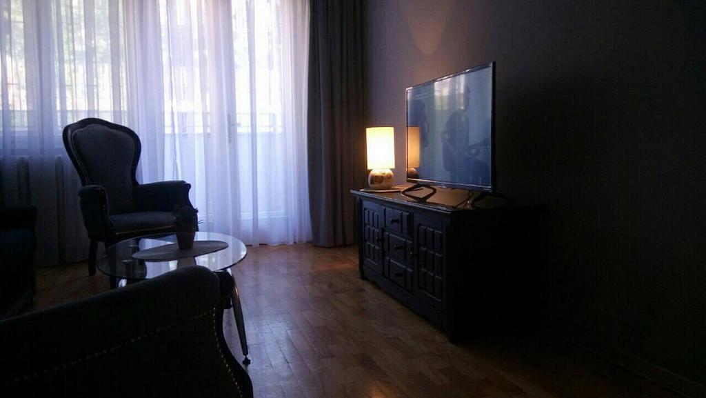 Apartment Zindan Belgrad Exteriör bild